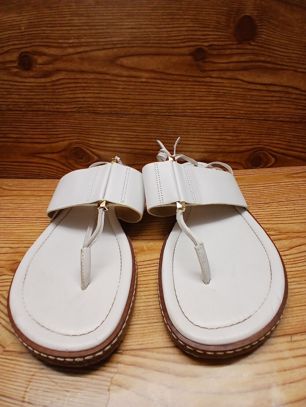 MICHAEL Michael Kors White Leather Flat Thong Sandals